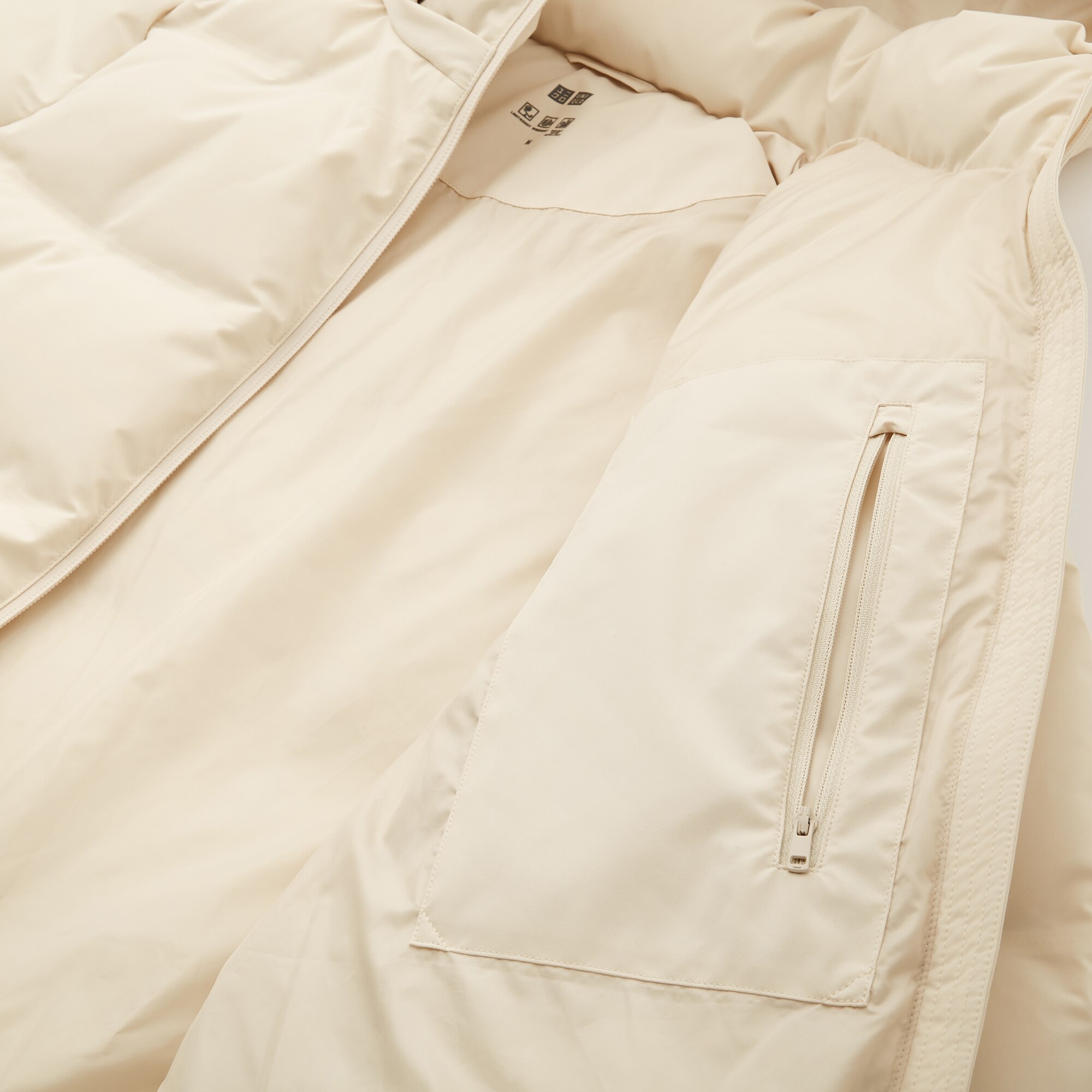 uniqlo langer seamless down mantel