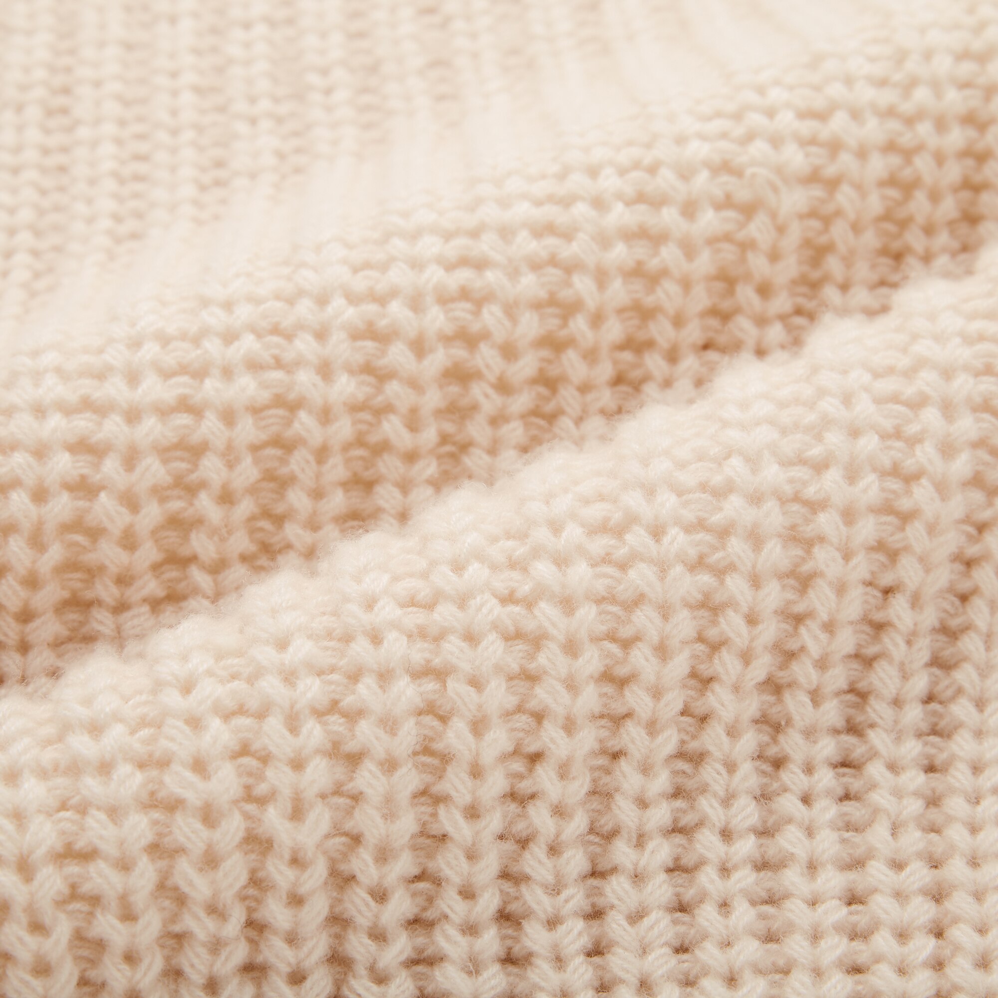 women u low gauge turtleneck sweater