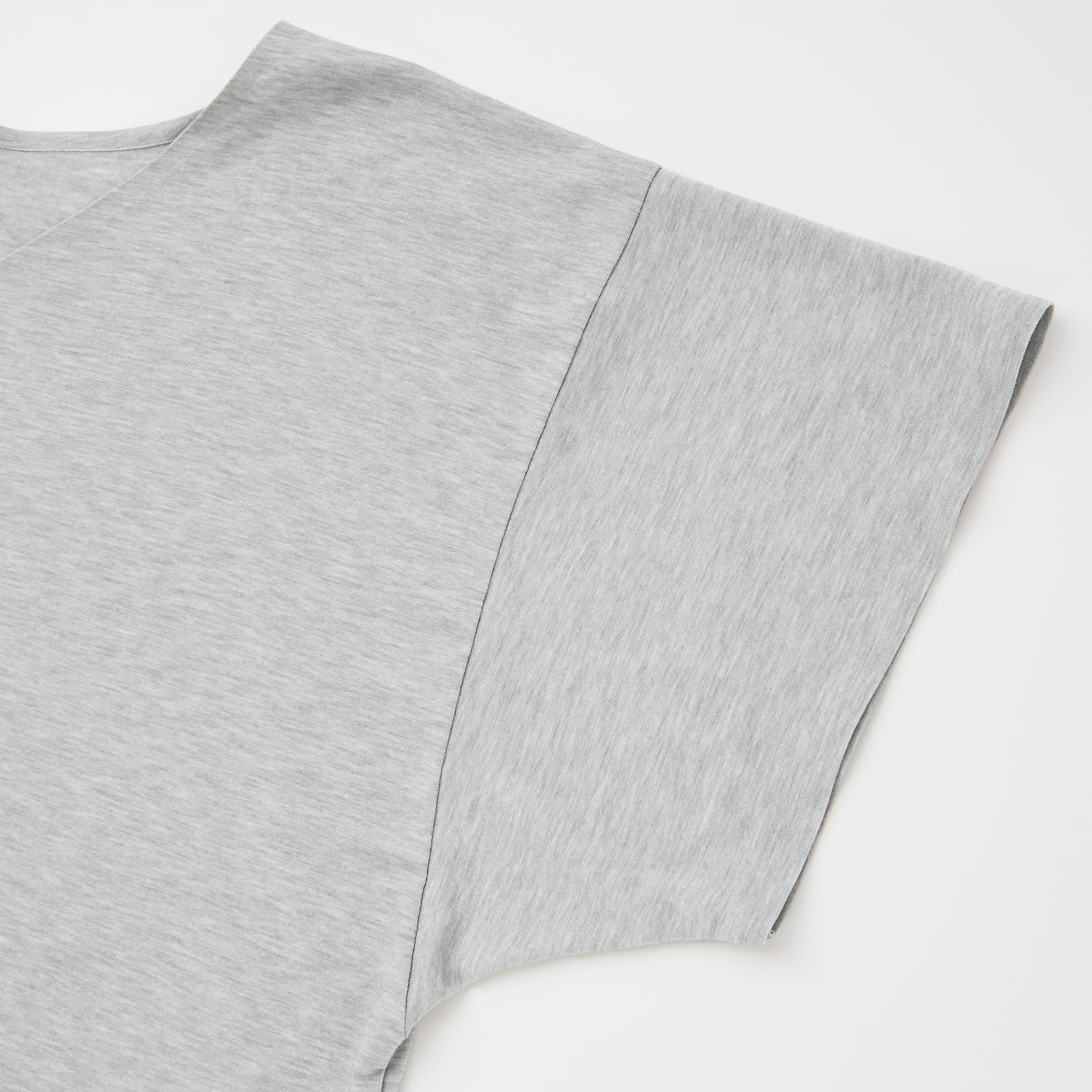 Uniqlo Airism Seamless V Neck Long T Shirt