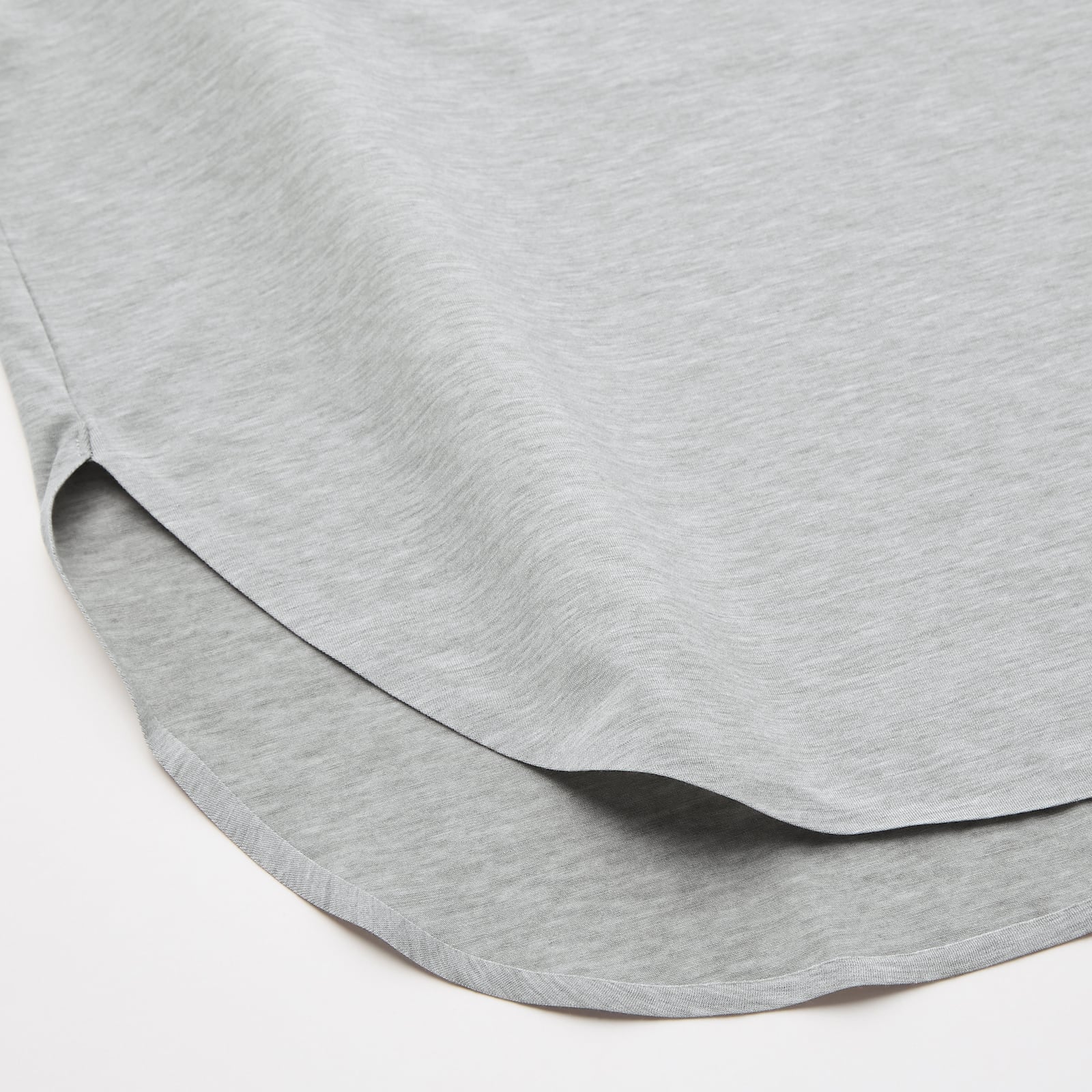 Uniqlo Airism Seamless V Neck Long T Shirt