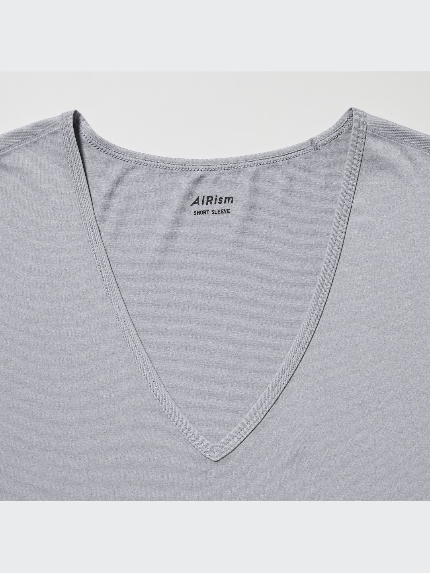 Men's AIRism T-Shirt | V-Neck | 2021 Edition | UNIQLO US