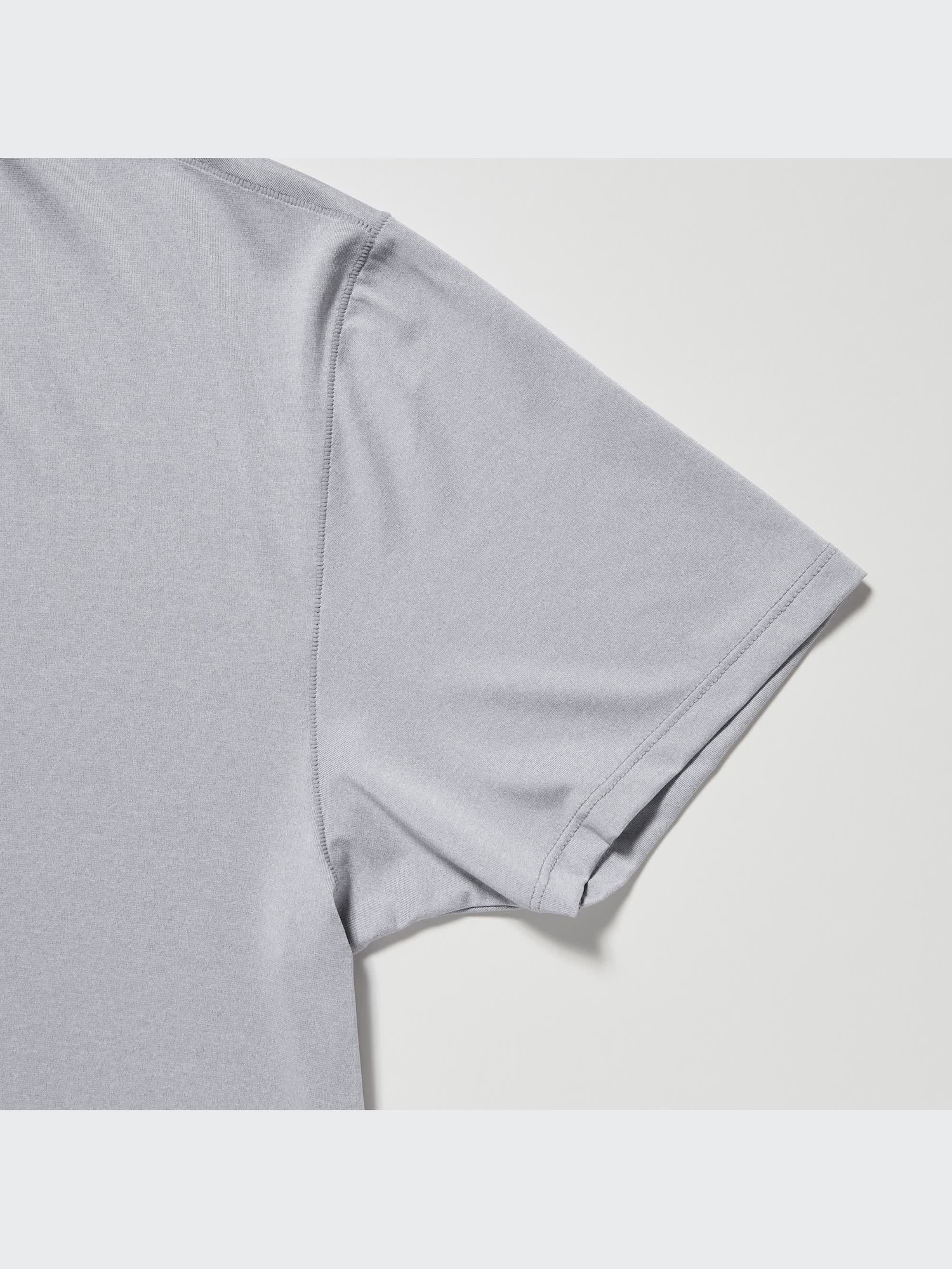 Men's AIRism T-Shirt | V-Neck | 2021 Edition | UNIQLO US