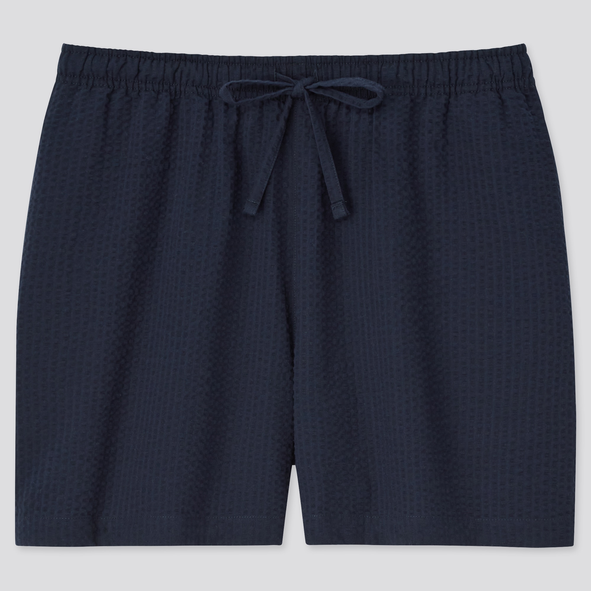 Uniqlo navy paper bag shorts  Blue shorts outfit, Uniqlo shorts, Belted  shorts outfits