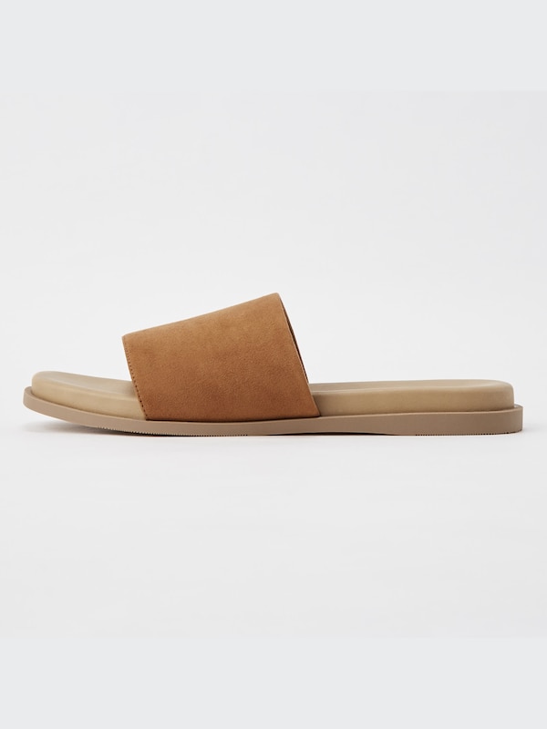 Comfort Feel Flat Mules