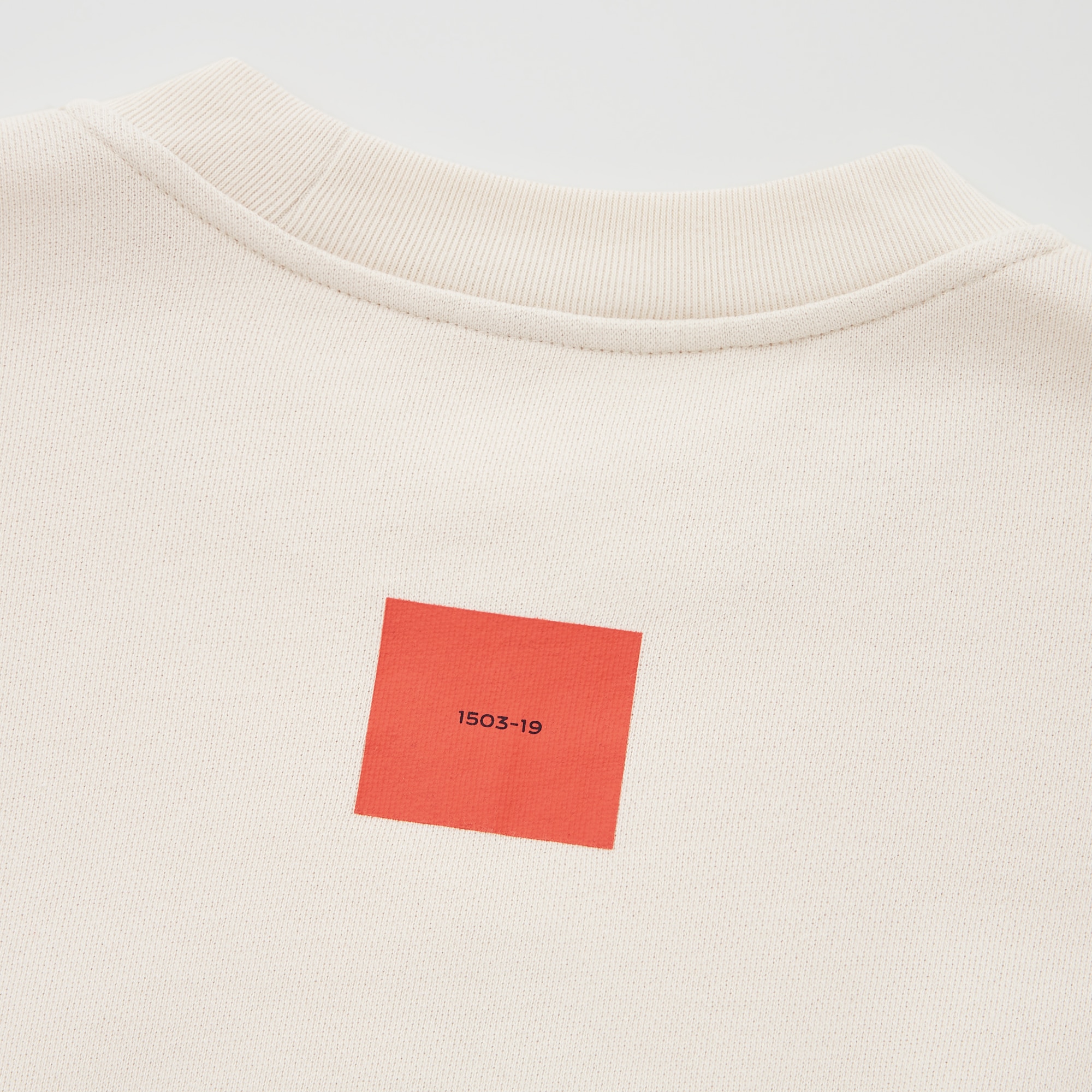 sweat uniqlo louvre