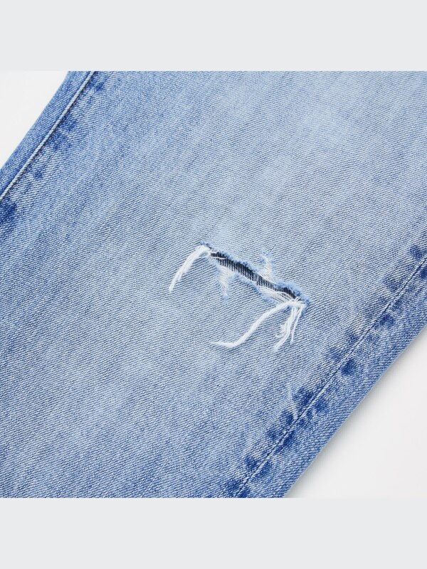 Relaxed Tapered Ankle Jeans