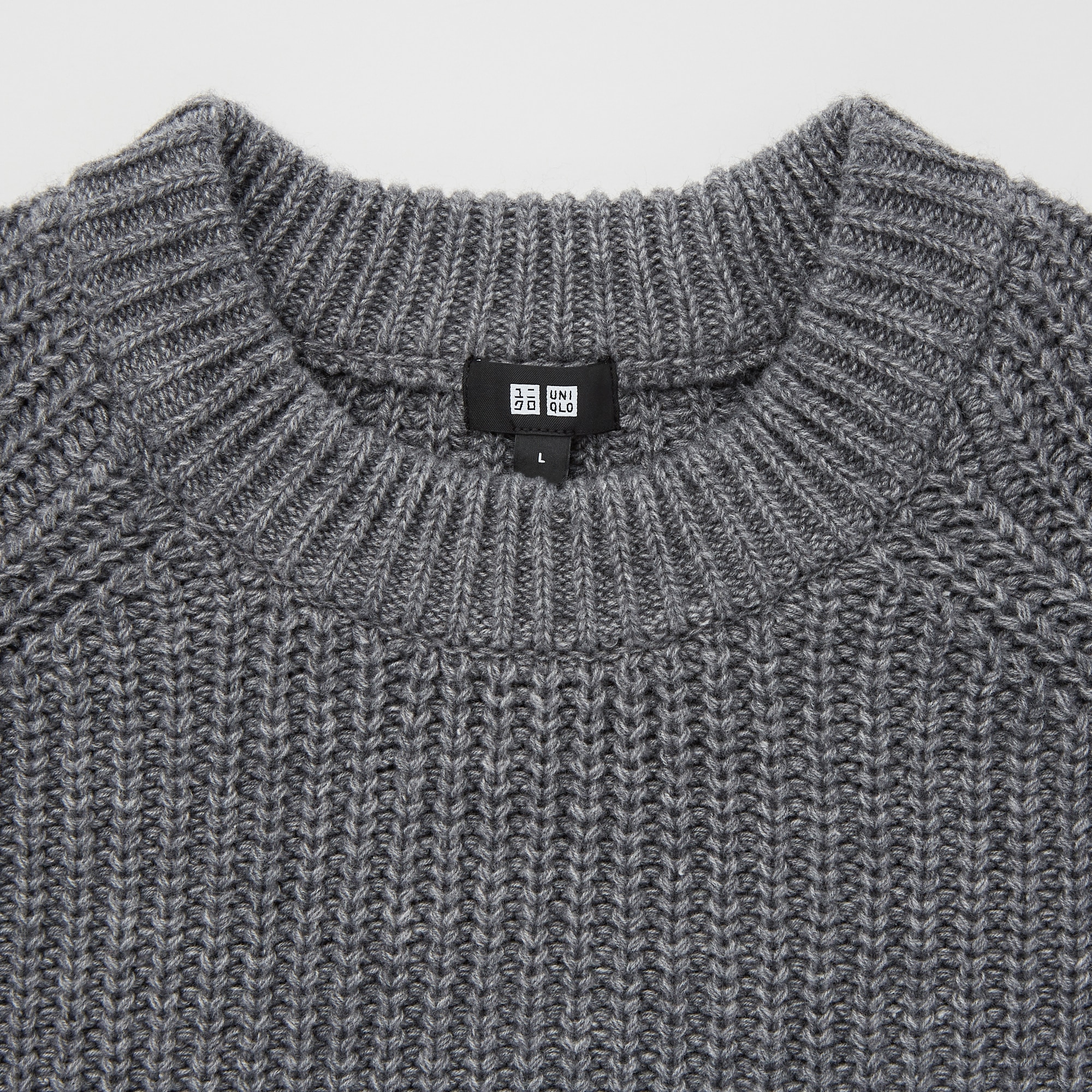 Light crew neck sweater