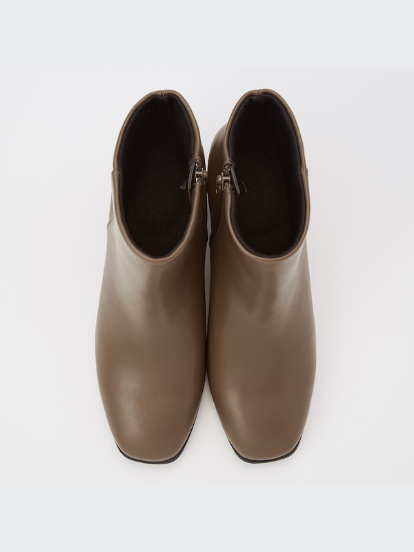 Comfort Feel Side-Zip Short Boots