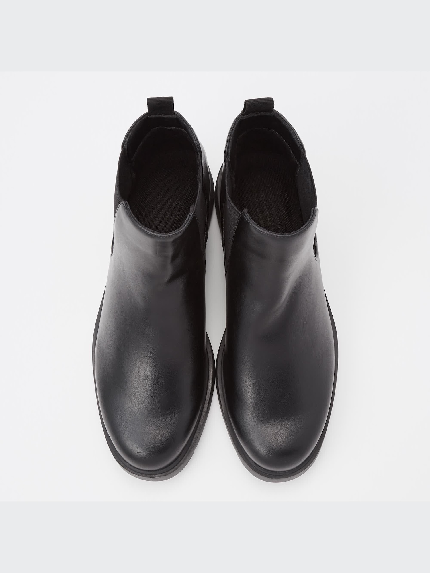 ユニクロC サイドゴアブーツ Comfort Feel Side-Gore Short Boots | UNIQLO US