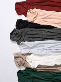HEATTECH Fleece Turtleneck Long Sleeve T-Shirt