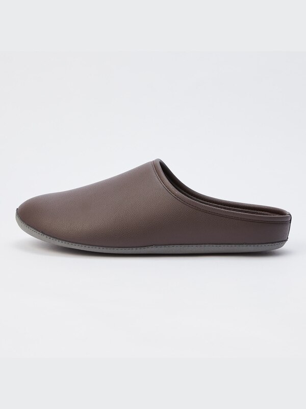 FAUX LEATHER WASHABLE ROOM SHOES
