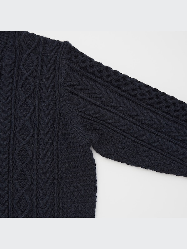 Low-Gauge Crew Neck Long-Sleeve Sweater