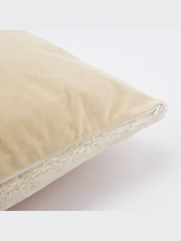 HEATTECH Medium Pillow Case