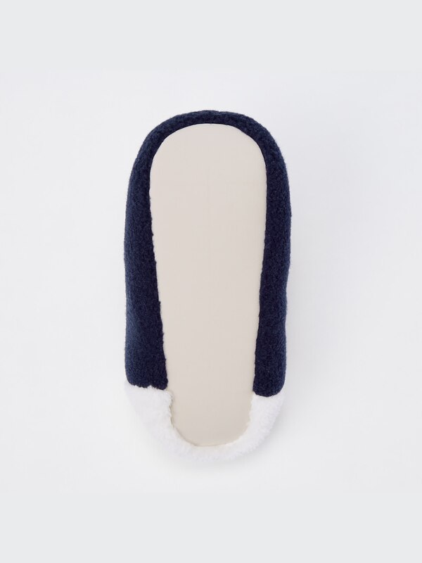 Peanuts Fleece Room Shoes