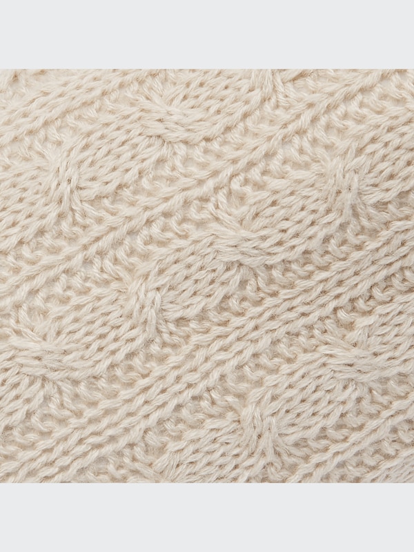 CABLE KNIT WASHABLE ROOM SHOES