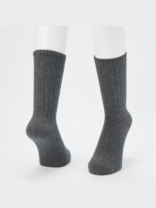 Low-Gauge Knit Socks