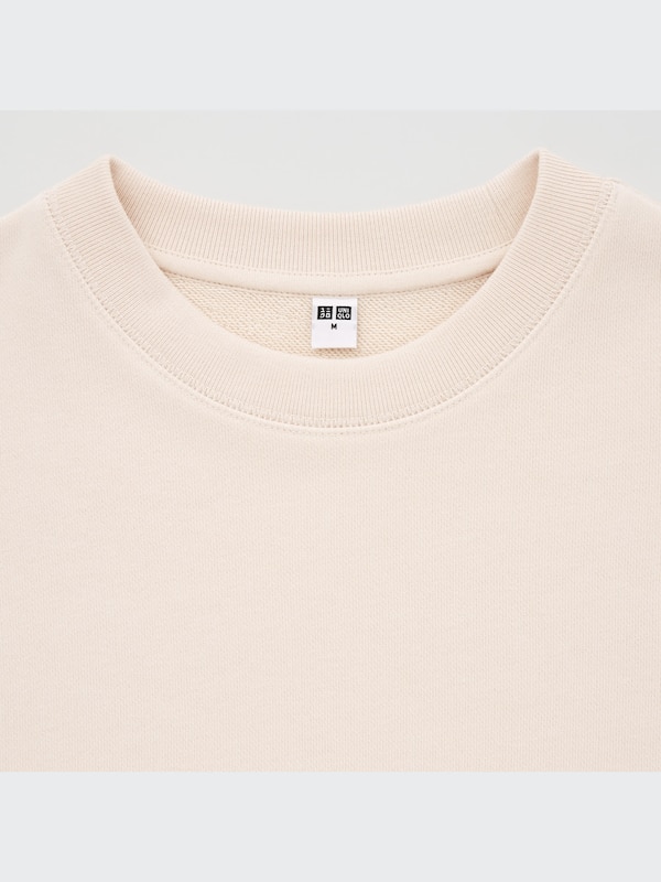 Crew Neck Cropped Long-Sleeve Sweatshirt