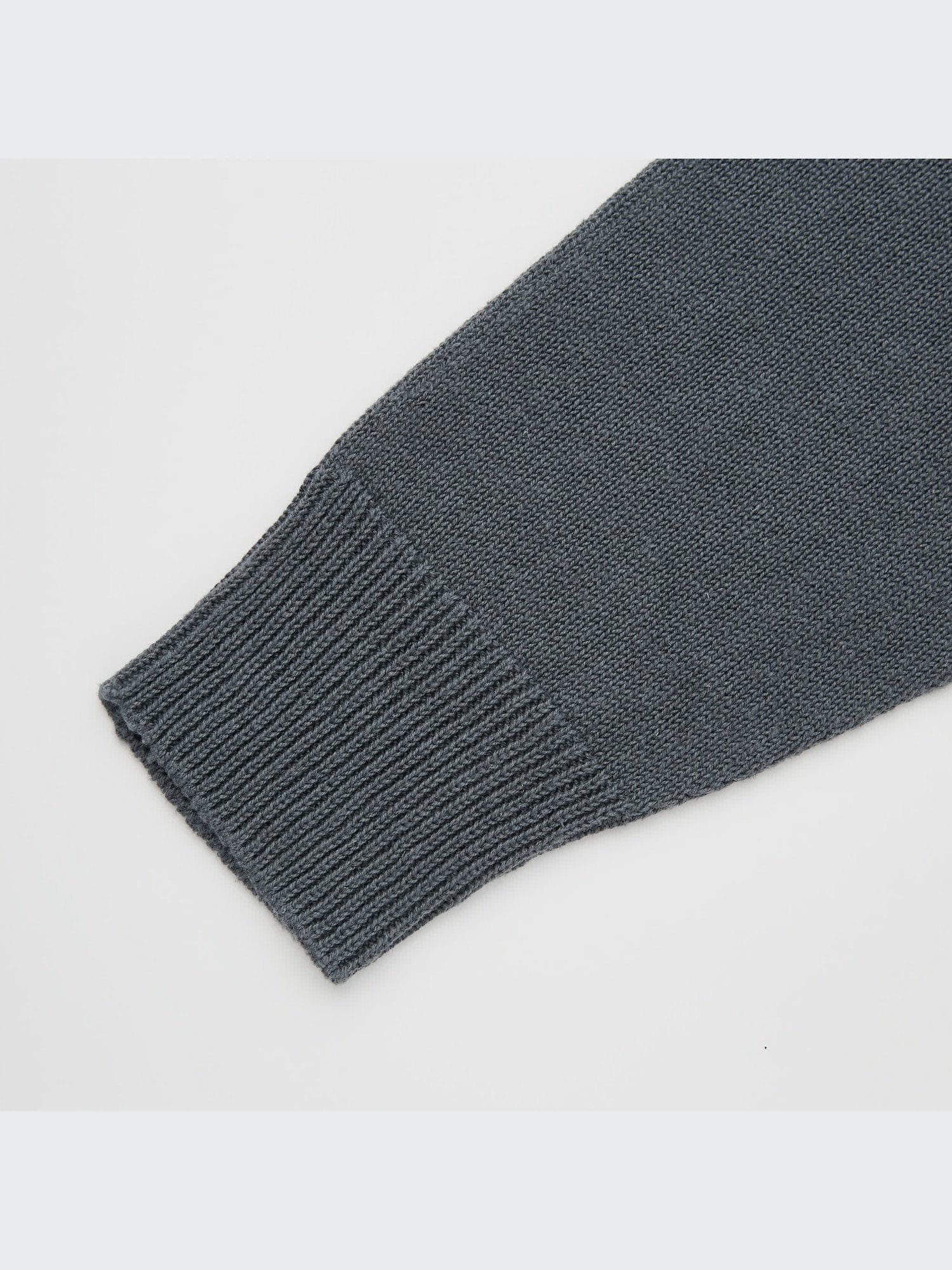 専用ページです U 3D Knit Crew Neck Long-Sleeve Sweater | UNIQLO US