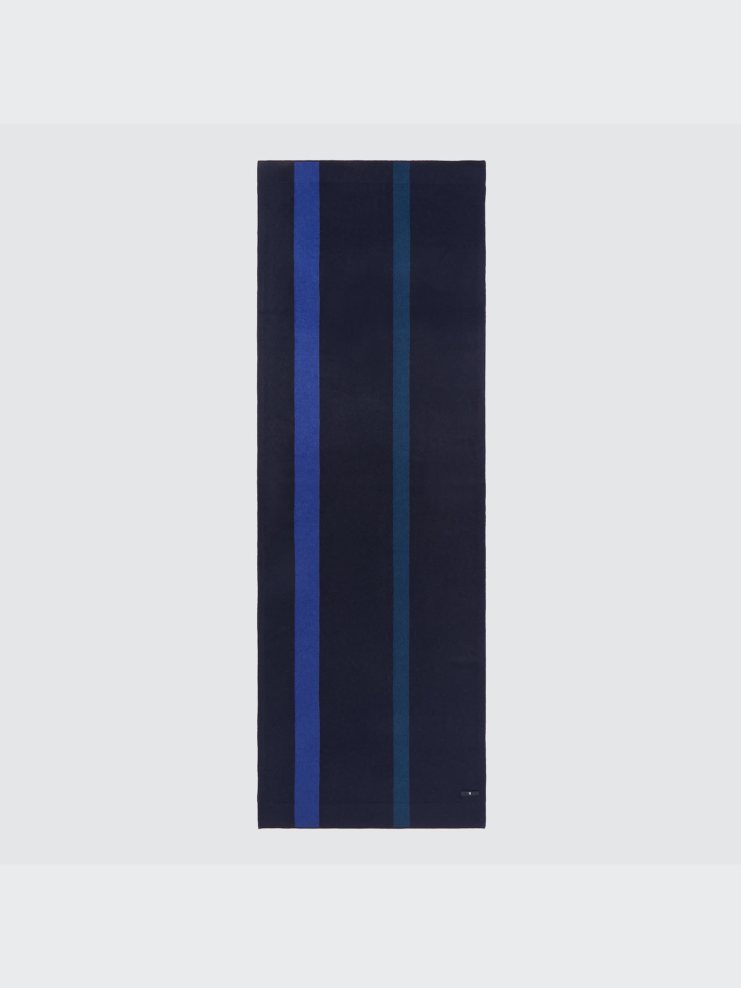 JIL SANDER ジルサンダー Super Fine Cashmere Scarf JSCT764009 Jil Sander Cashmere Scarves − Sale: up to −62% | Stylight