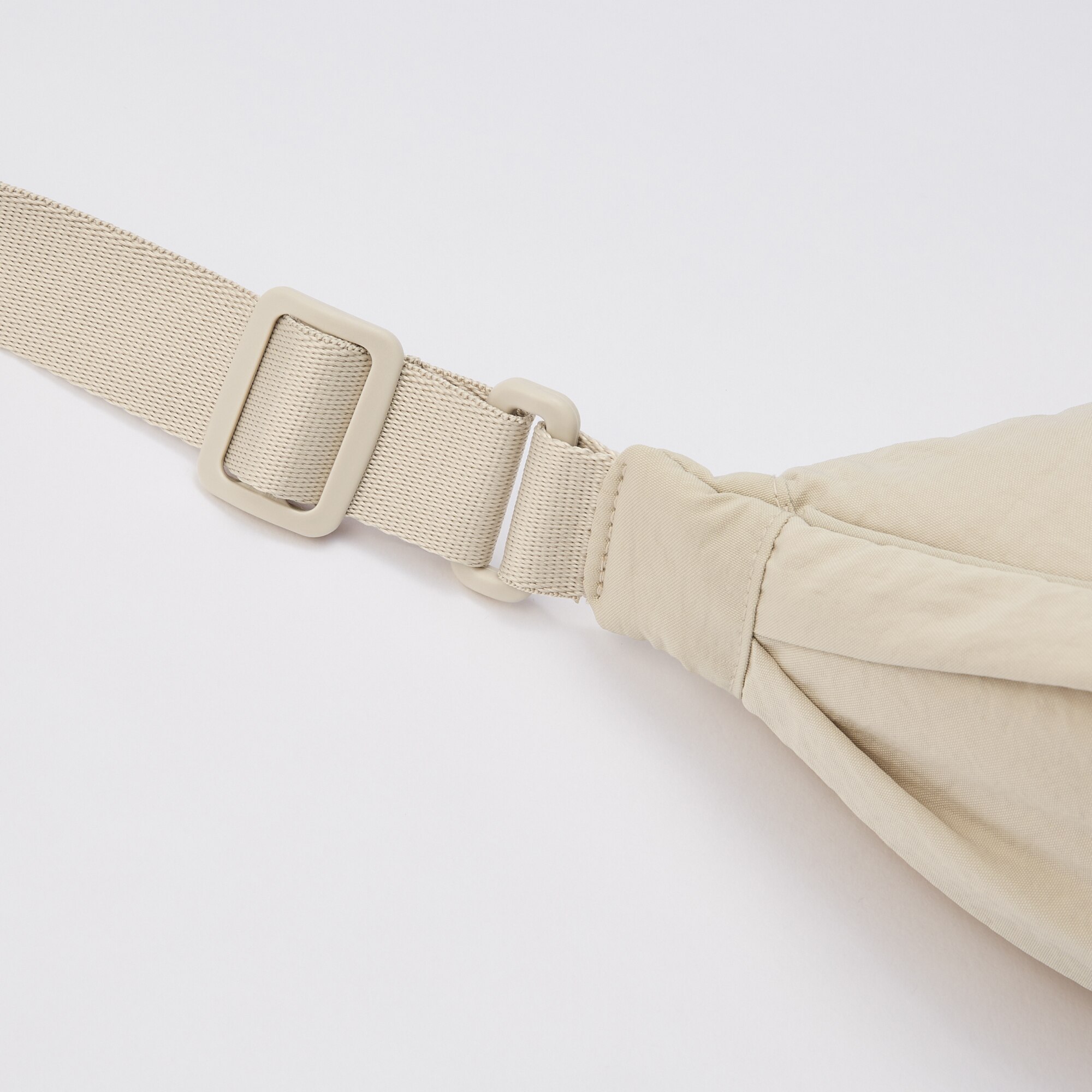 nylon mini shoulder bolsa uniqlo