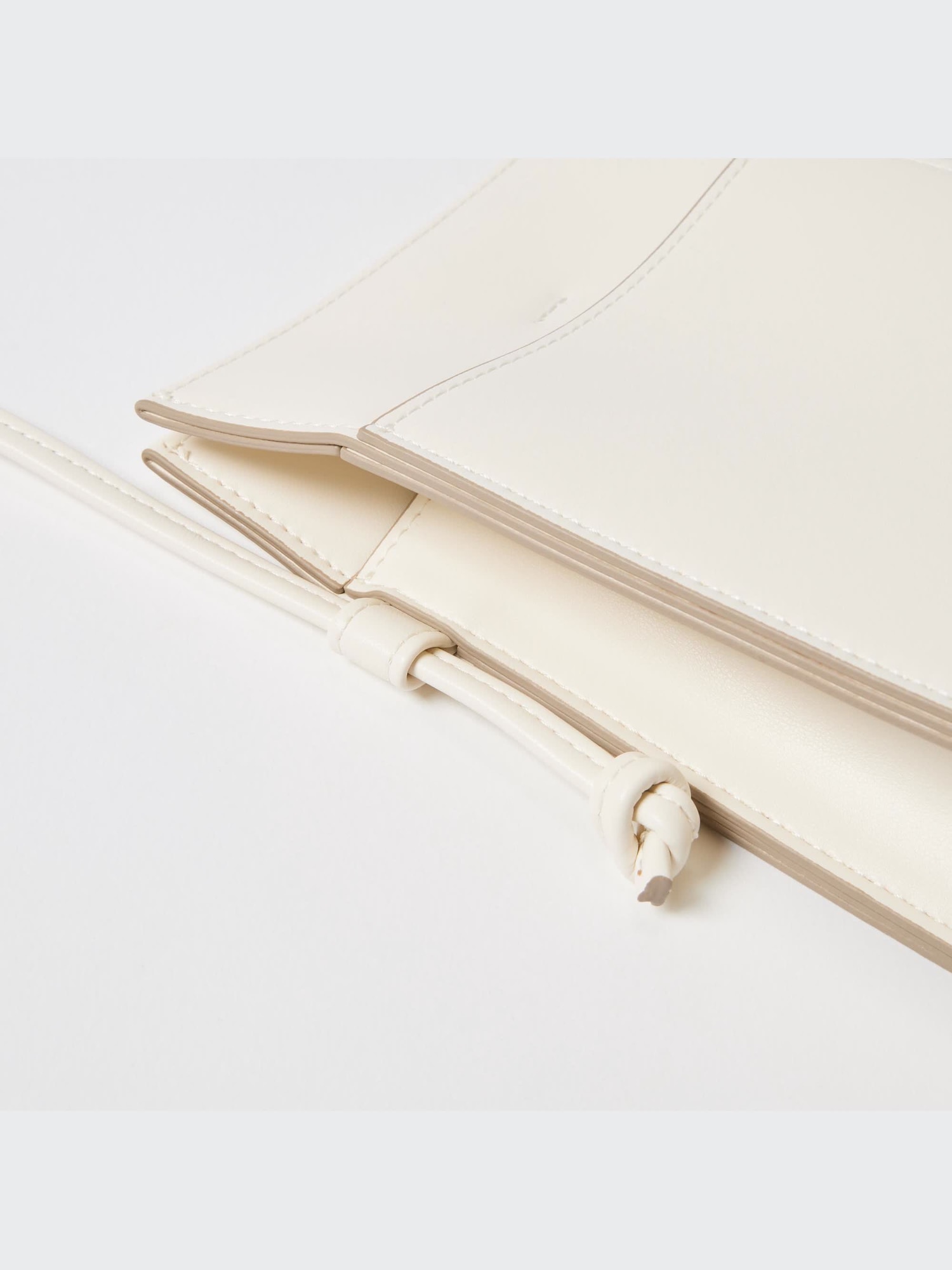 Women's Faux-Leather Mini Utility Shoulder Bag | UNIQLO US