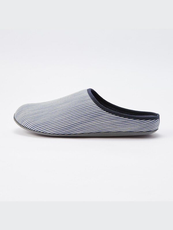 WASHABLE DENIM LIKE ROOM SHOES