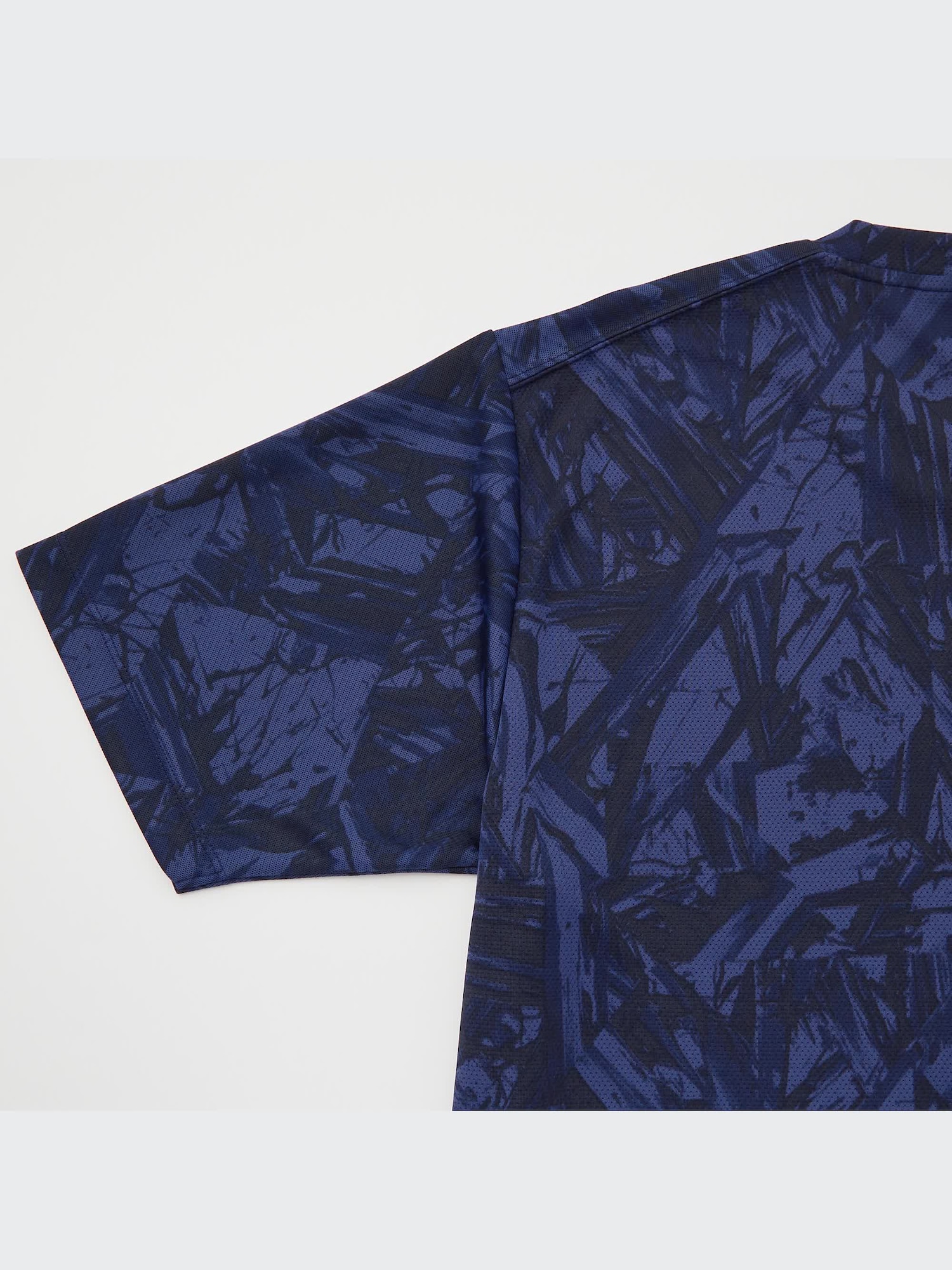 UNIQLO - moiページ Uniqlo X Meguru Yamaguchi Size Medium Black Stretch Short