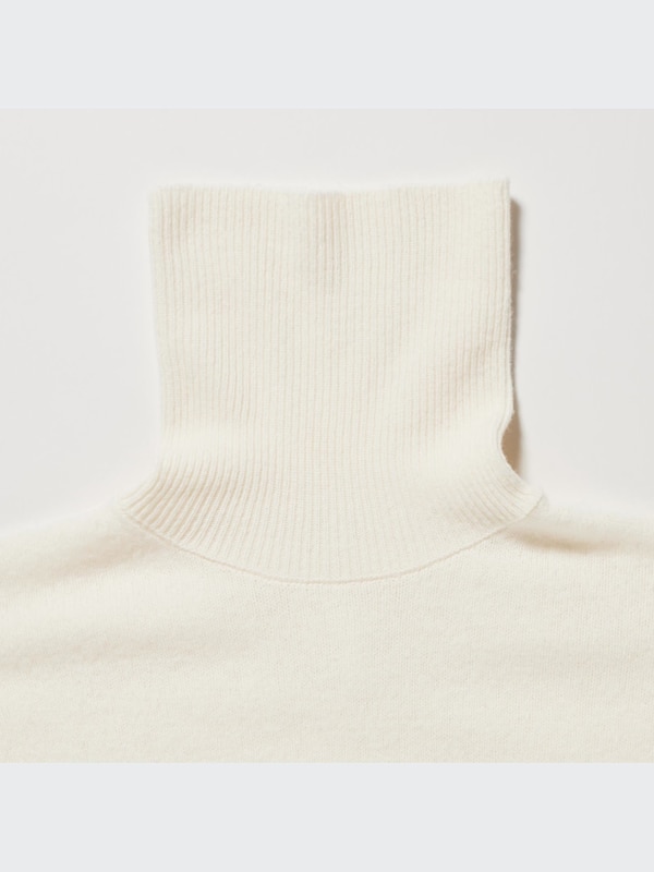 PREMIUM LAMBSWOOL TURTLENECK SWEATER