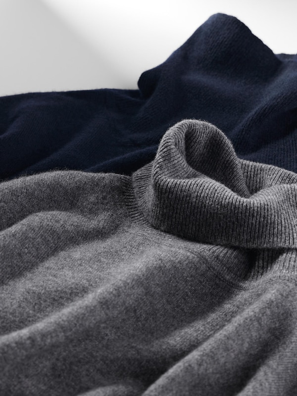 Cashmere Turtleneck Sweater