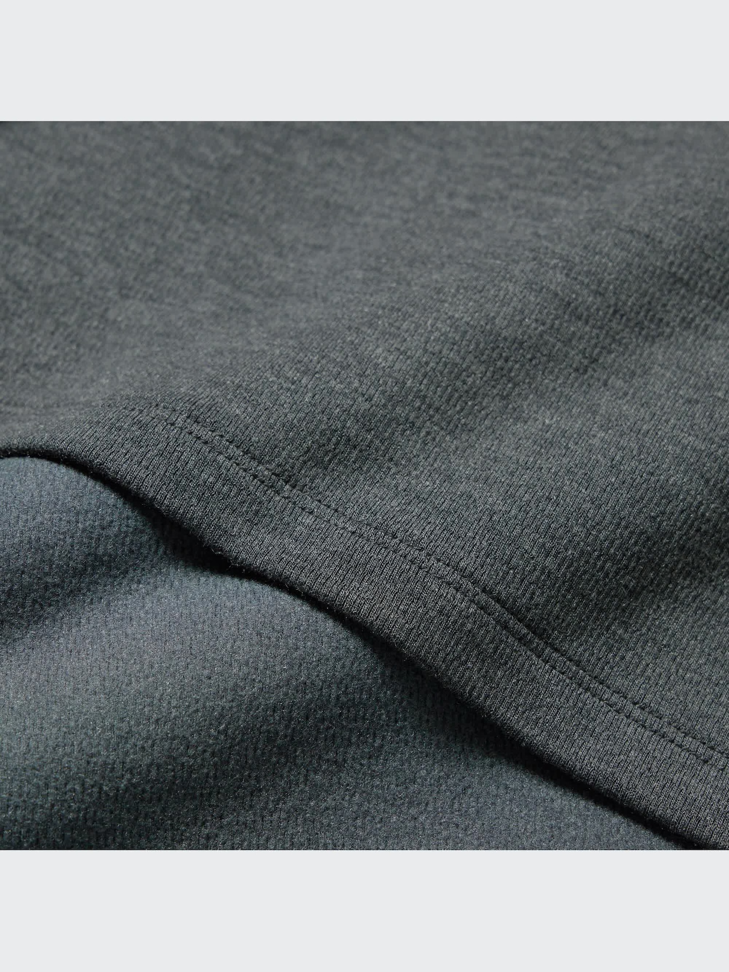 HEATTECH Ultra Warm Crew Neck Long-Sleeve T-Shirt (2022 Edition