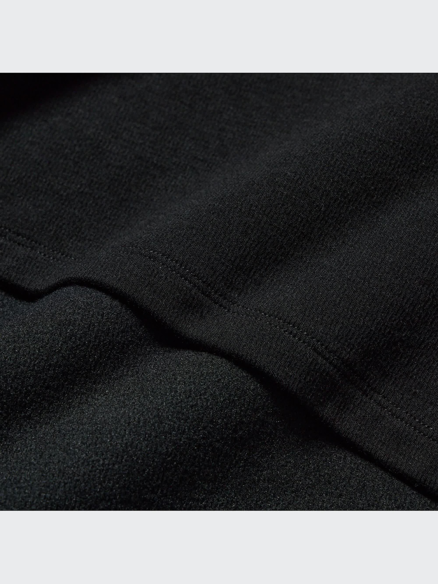 HEATTECH Ultra Warm Crew Neck Long-Sleeve T-Shirt (2022 Edition) - thumbnail 8