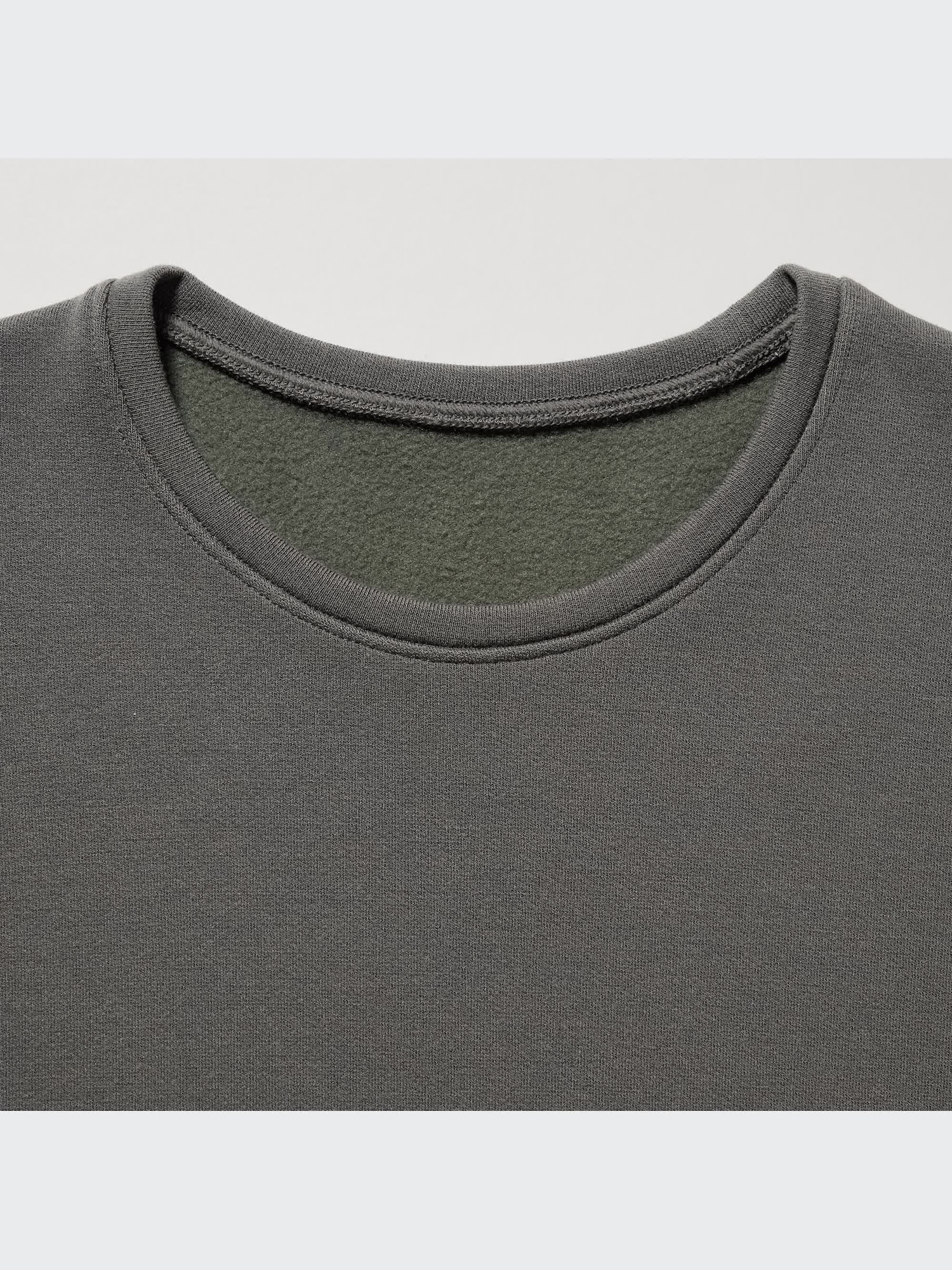 HEATTECH Ultra Warm Crew Neck Long-Sleeve T-Shirt (2022