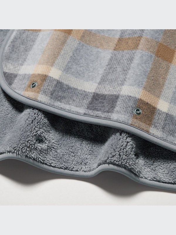 FLEECE REVERSIBLE BLANKET