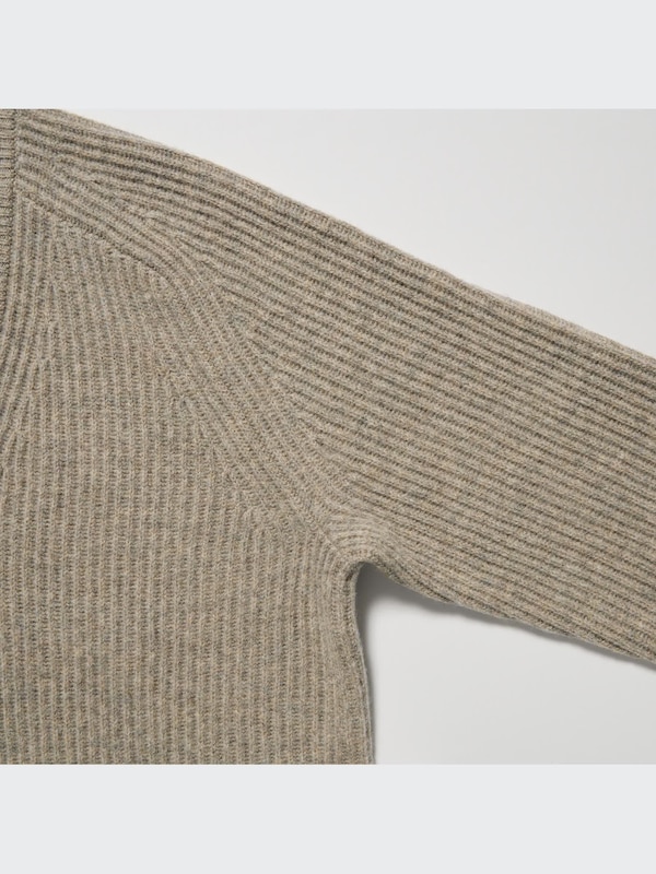 U Premium Lambswool V-Neck Long-Sleeve Dress