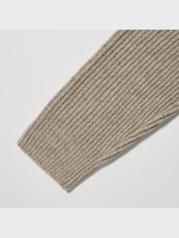 U Premium Lambswool V-Neck Long-Sleeve Dress