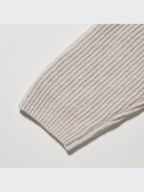 U Premium Lambswool Ribbed V-Neck Sweater