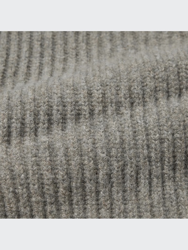 U Premium Lambswool Ribbed V-Neck Cardigan