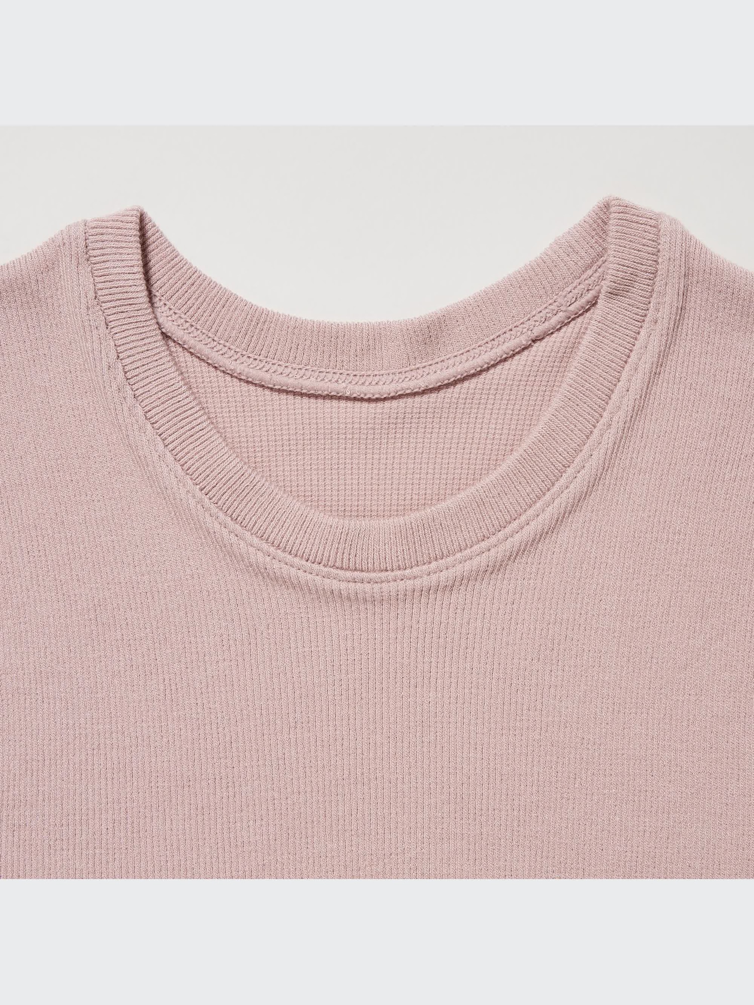 HEATTECH Seamless Ribbed Crew Neck Long-Sleeve T-Shirt