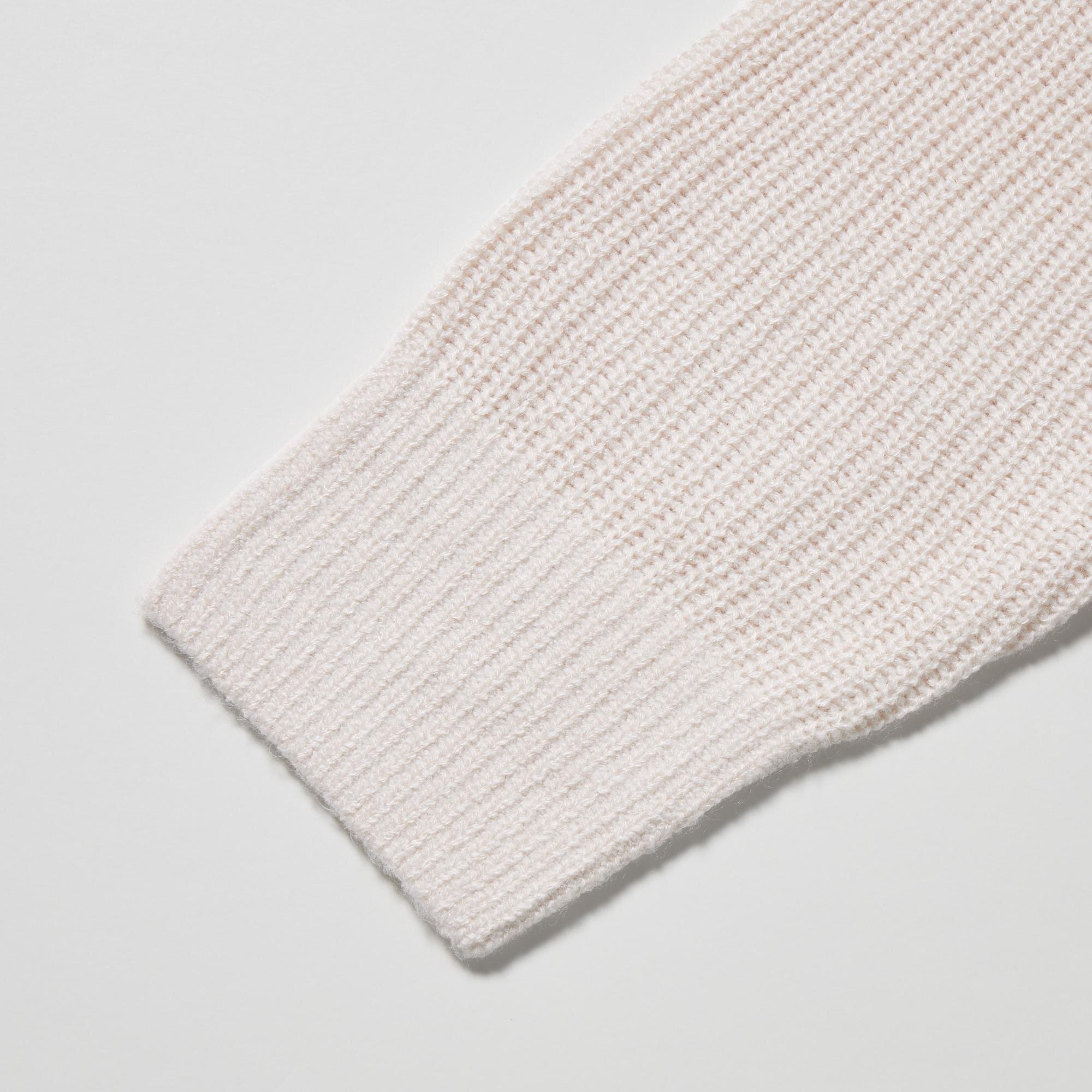 Uniqlo middle clearance gauge sweater