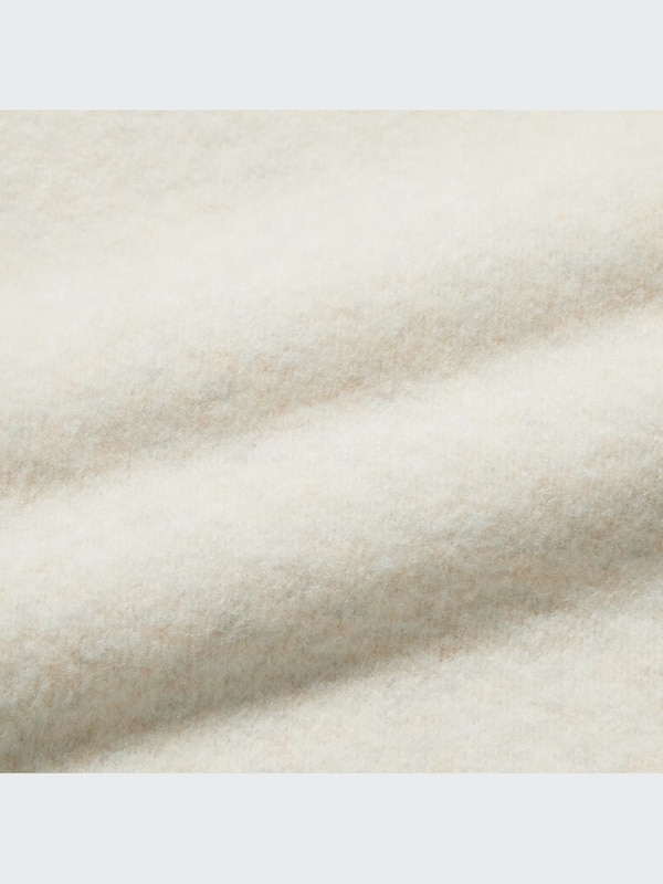 SOUFFLÉ YARN KNITTED SCARF