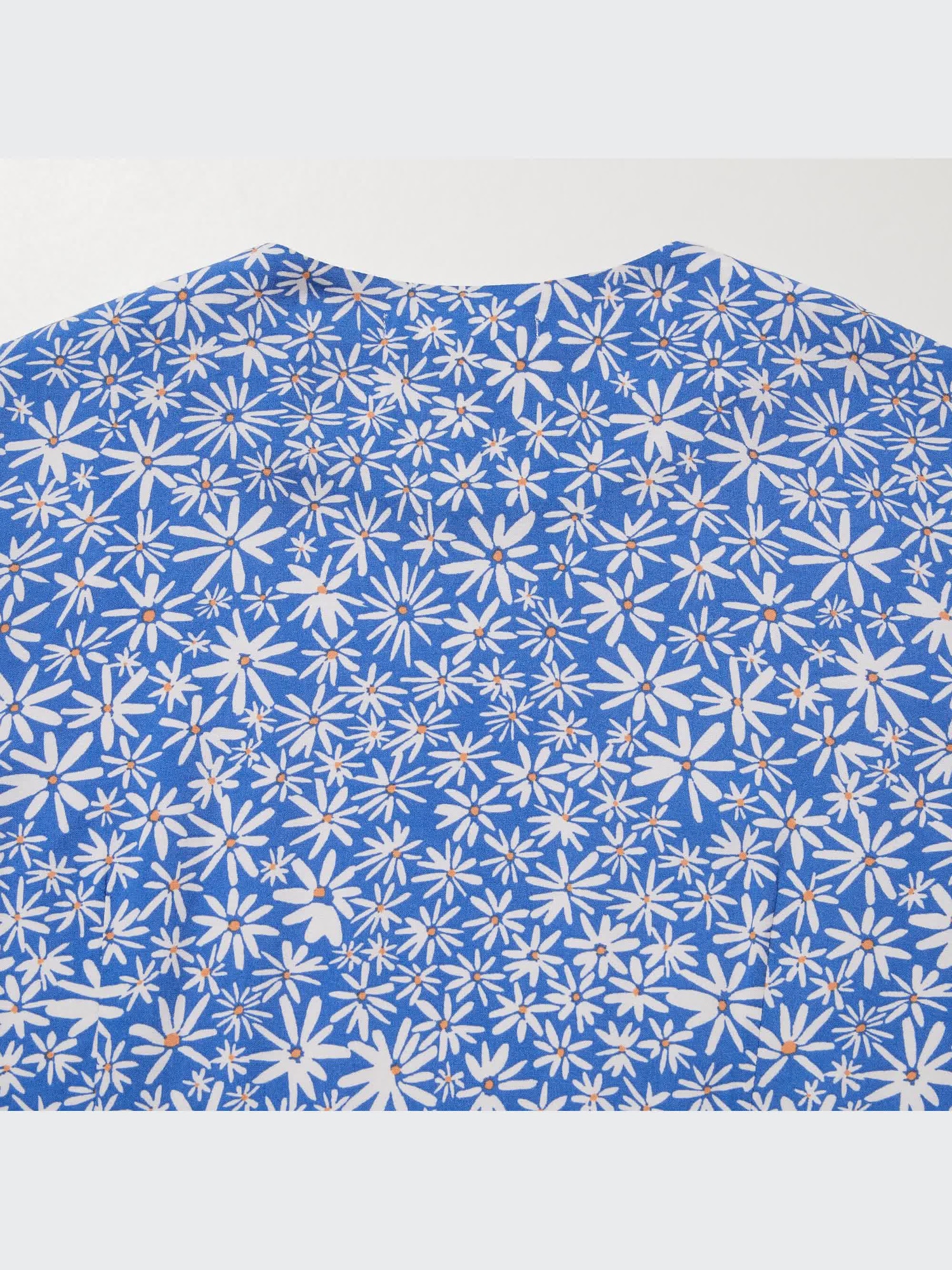 Printed V-Neck Long-Sleeve Blouse - thumbnail 6