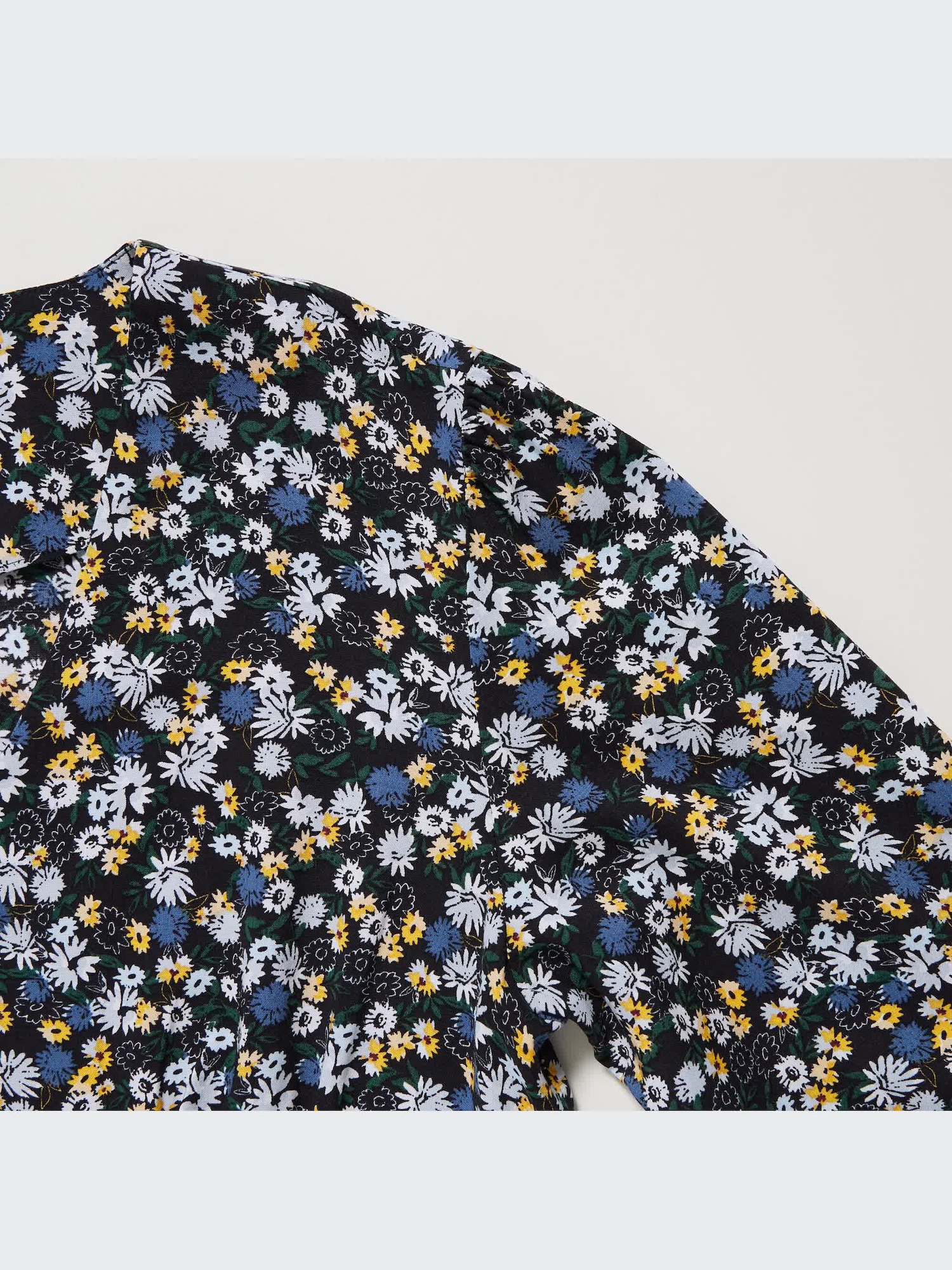 Printed V-Neck Long-Sleeve Blouse - thumbnail 4
