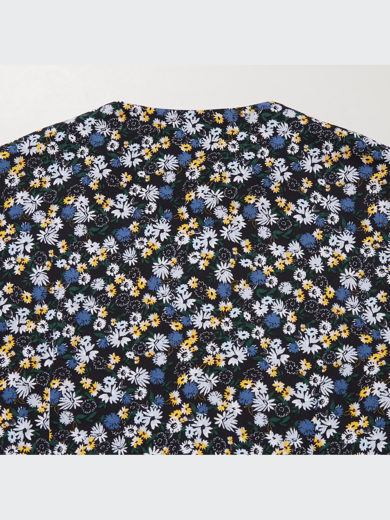 Printed V-Neck Long-Sleeve Blouse - thumbnail 6