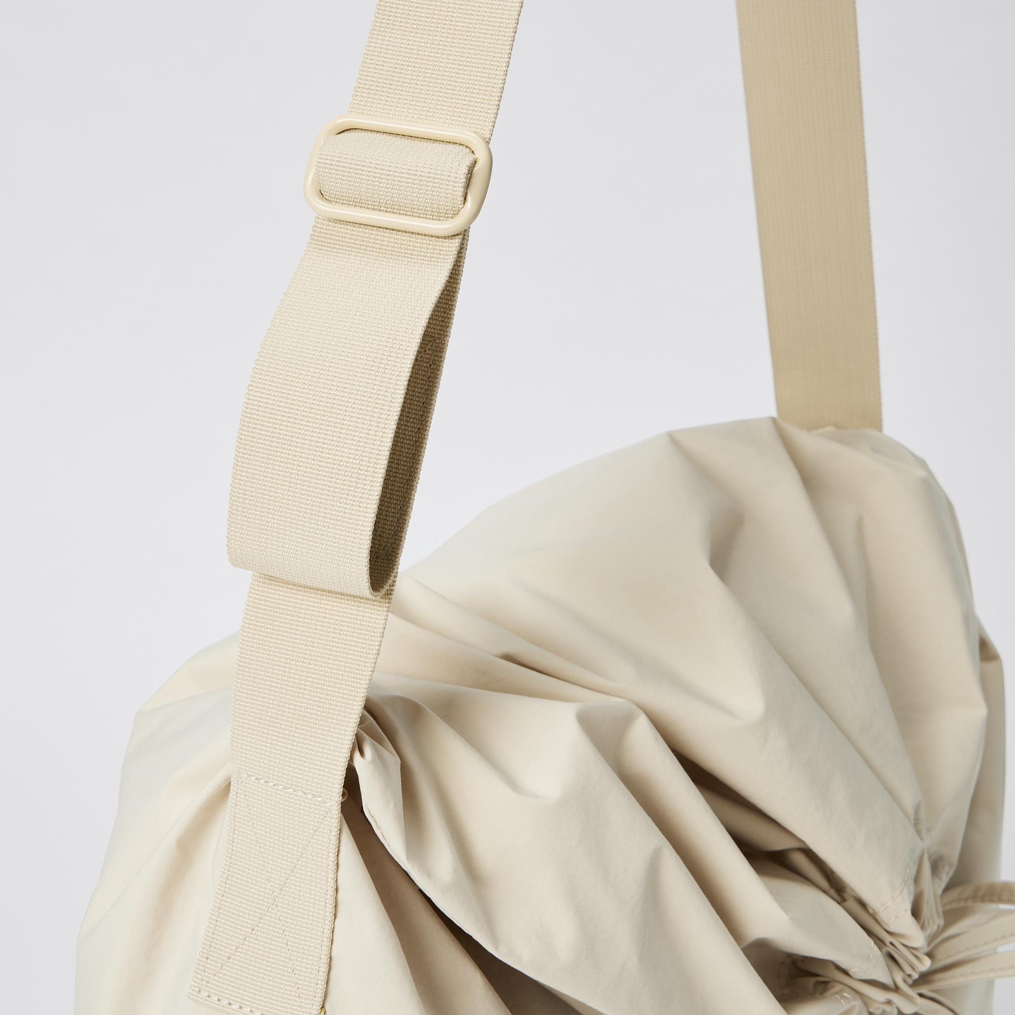 Uniqlo U Drawstring Shoulder Bag UNIQLO