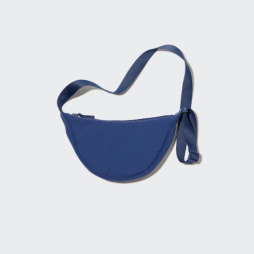 The Viral Uniqlo Moon Bag $25 Is Finally Available In Canada