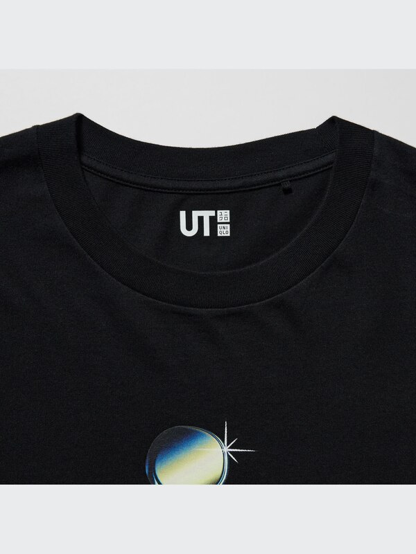 Mickey Stands UT (Short Sleeve Graphic T-Shirt)
