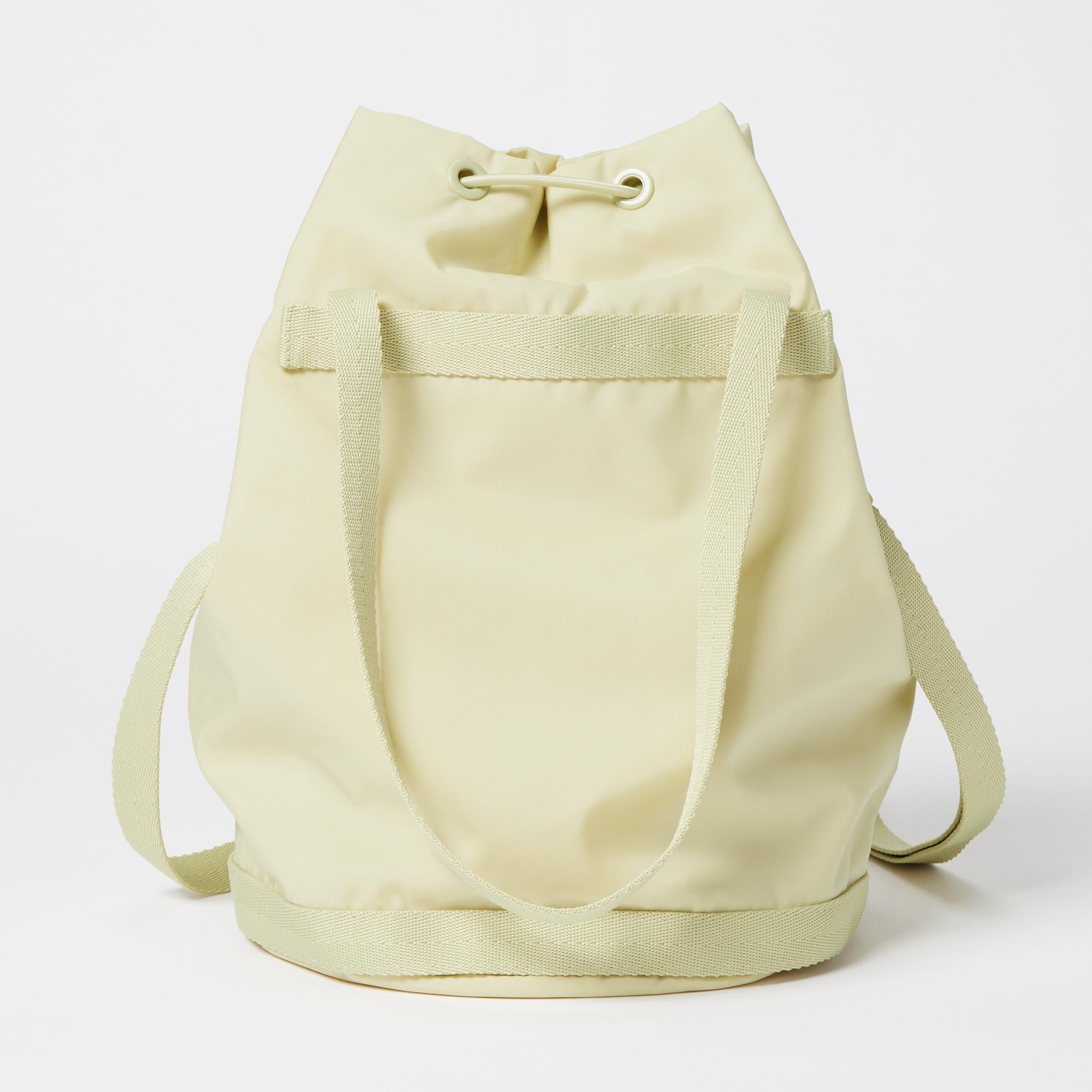 Uniqlo u hotsell lightweight bag