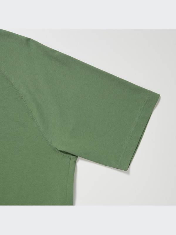 Retro Peanuts UT (Oversized Short-Sleeve Graphic T-Shirt)