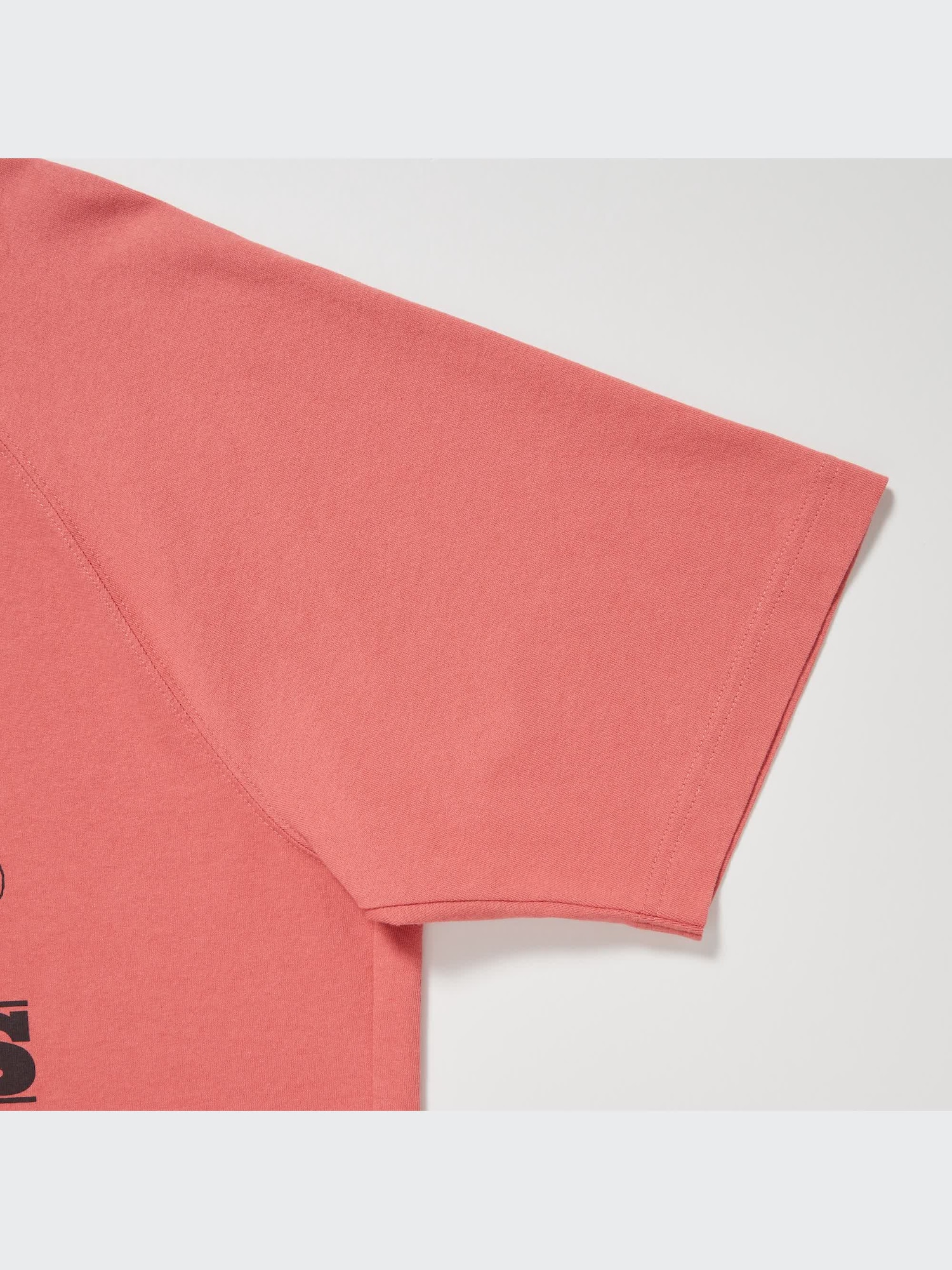 Retro Peanuts UT (Oversized Short-Sleeve Graphic T-Shirt