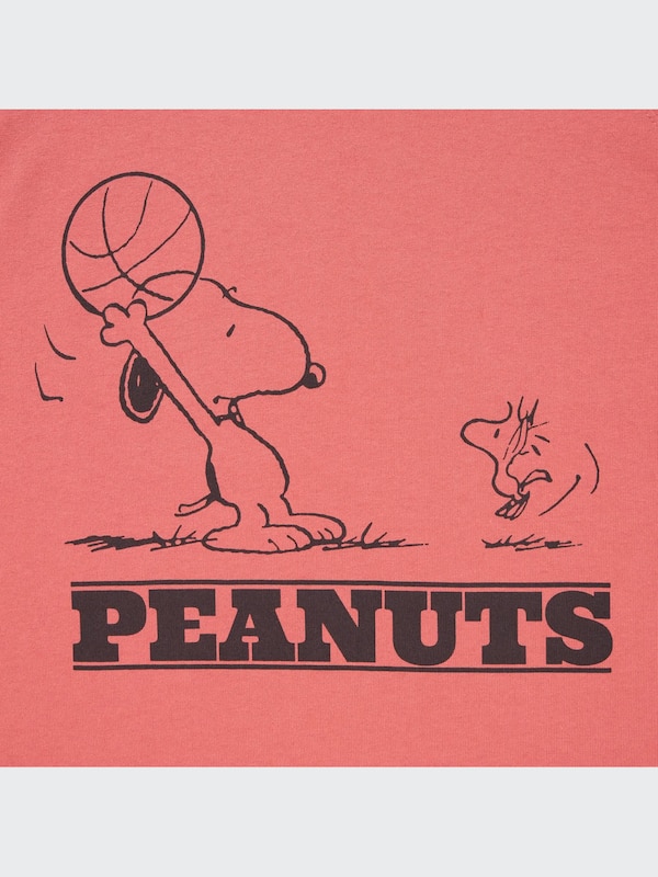 Retro Peanuts UT (Oversized Short-Sleeve Graphic T-Shirt)